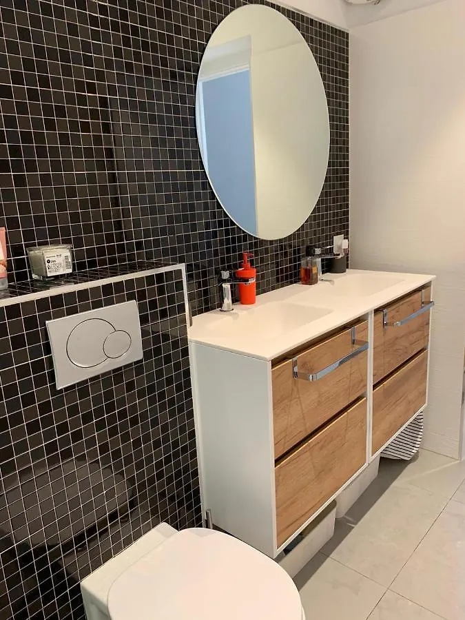 San Sebastian Fresh !! Vivienda & Terraza Apartment Spain